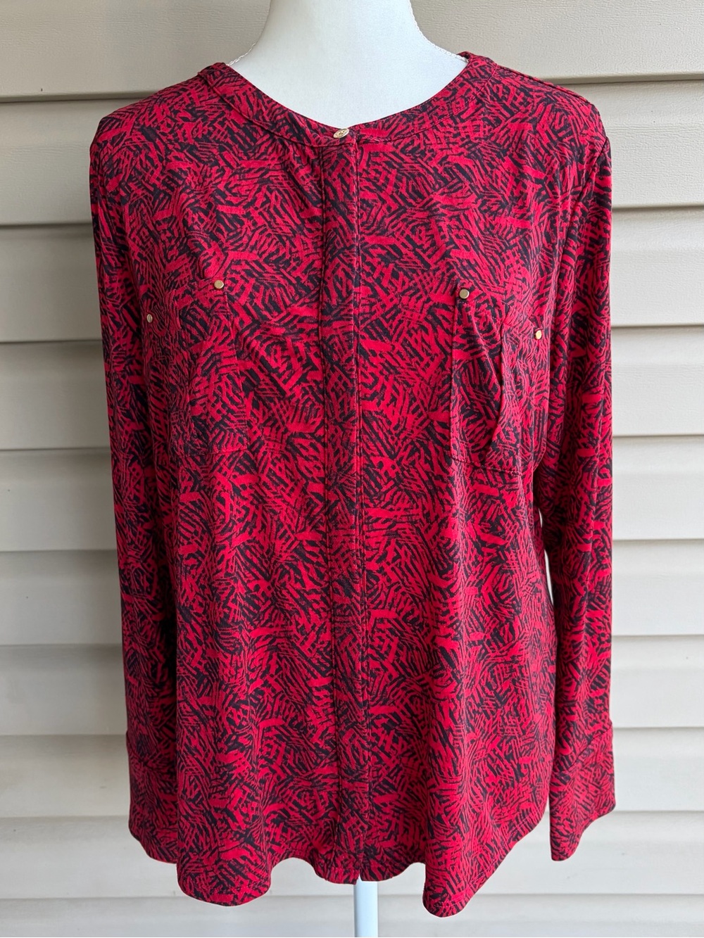 •Dana Buchman• Red/Black Abstract Print Button Front Stretch Blouse - Size XL